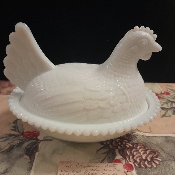 VERY RARE FIND! VTG Faint BLUE Milk Glass Hen on Nest - Picture 1 of 7